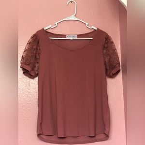 SWEET VIOLET TOP/ DUSTY PINK IN COLOR/ SIZE M